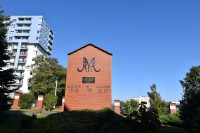  Kościół jesienią 