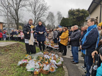  Błogosławieństwo pokarmów wielkanocnych przy Kapliczce 