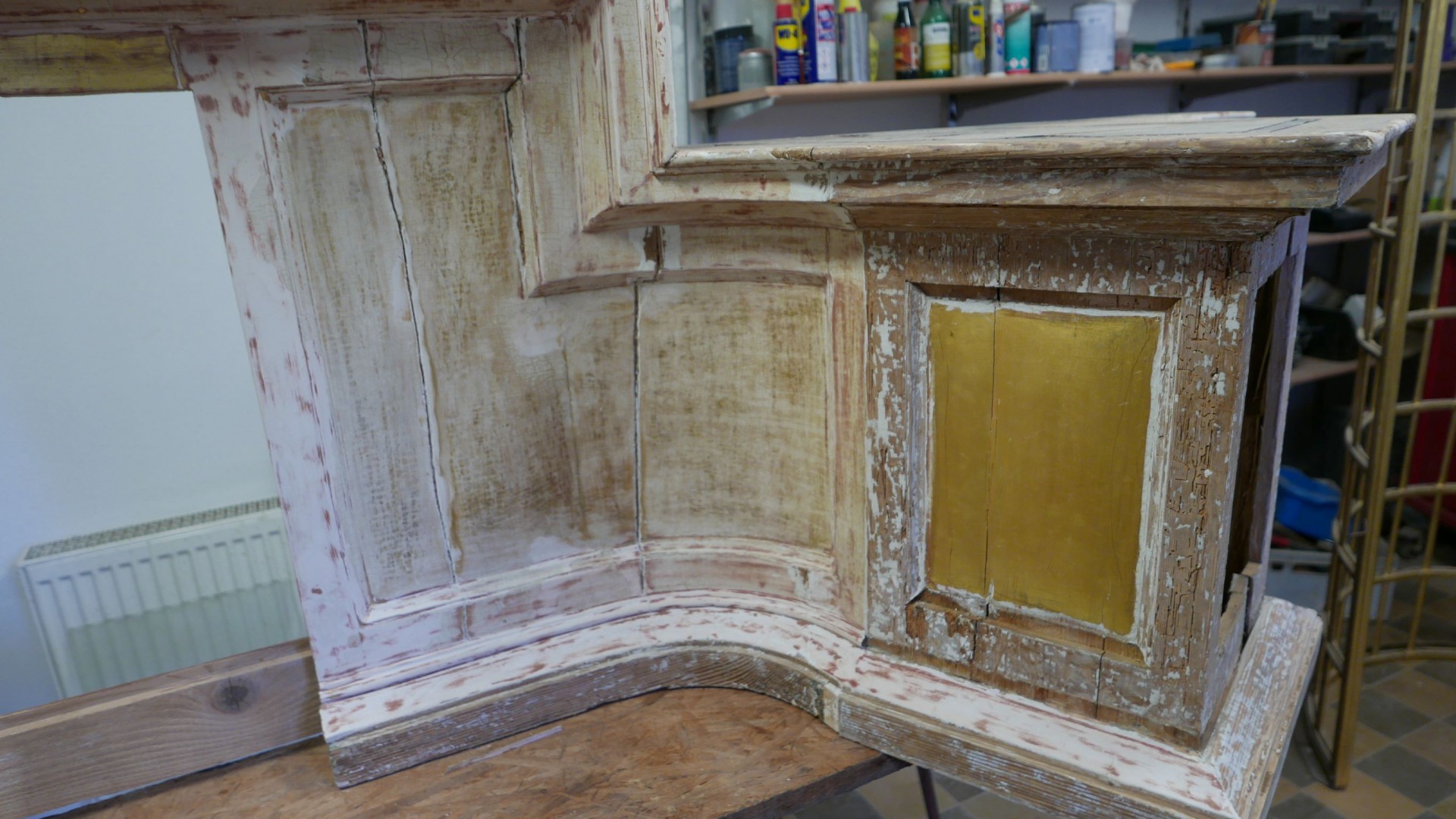 Postęp prac trwającej renowacji ołtarza [Stan na dzień 05 marca]