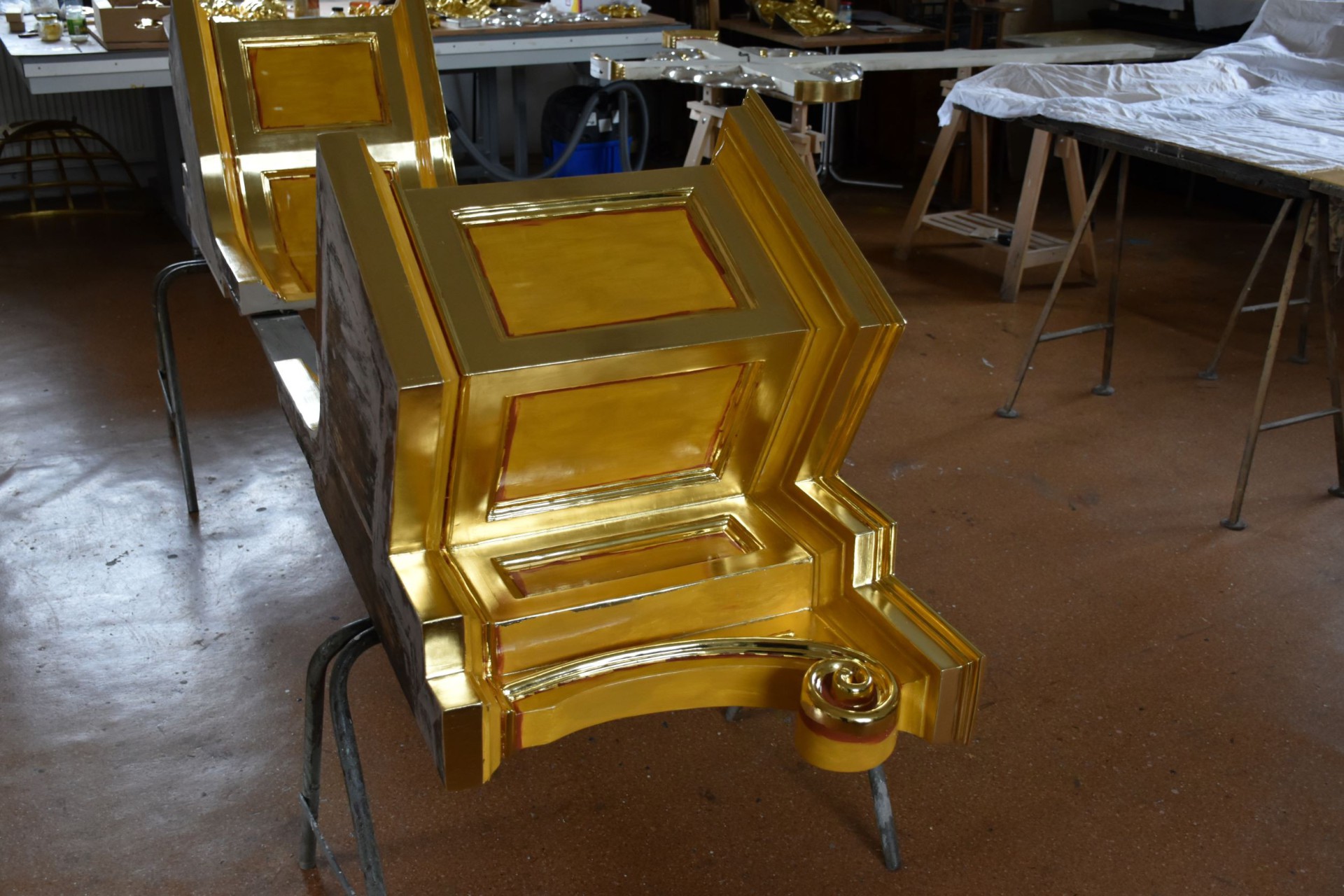 Postęp prac trwającej renowacji ołtarza [Stan na dzień 07 maja]